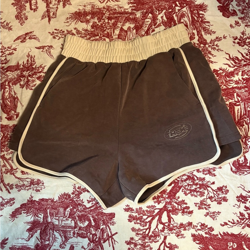 Urban Revivo brown two tone shorts